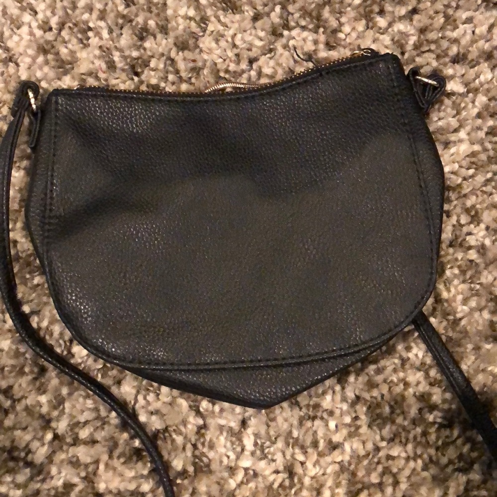 Cross body bag.